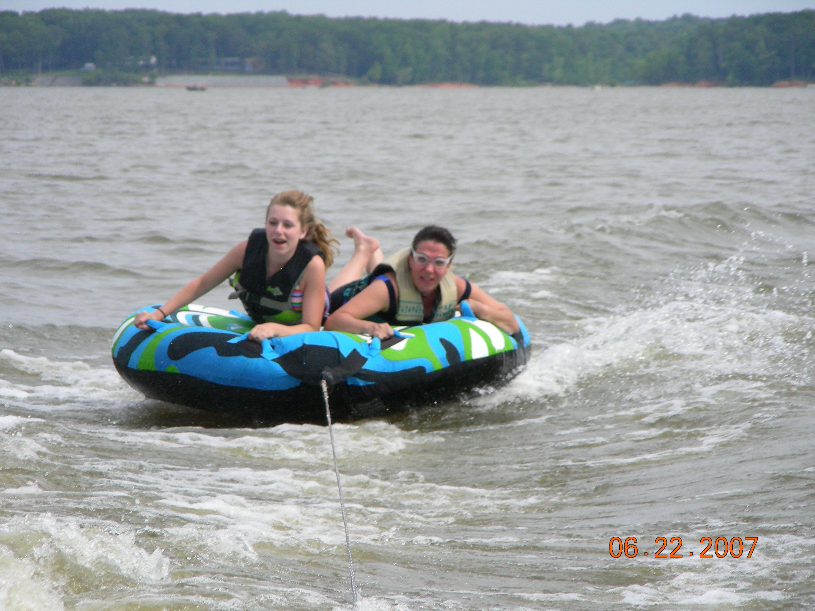 ./2007/Kerr Lake Eagles Nest/June22/DSCN1445.JPG